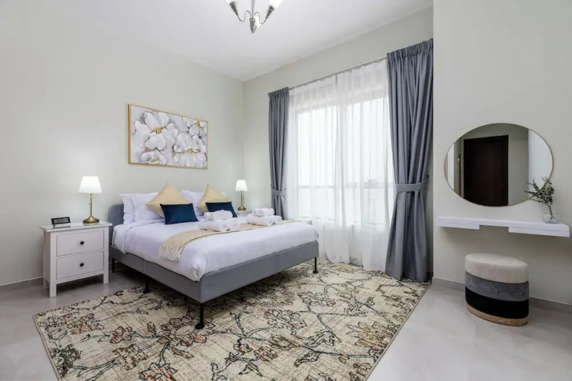 Waves - Stylish 1BR Close to IMG World & Global Village — отель в Дубае, Объединенные Арабские Эмираты