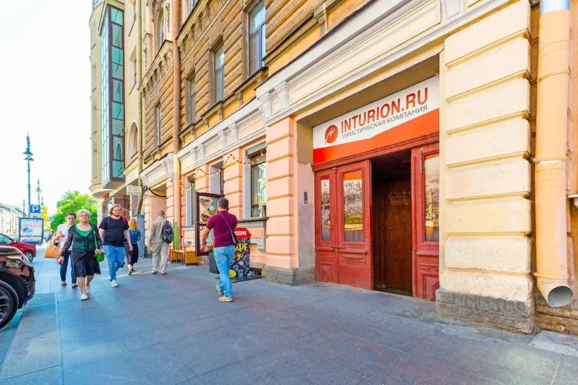 Апартаменты Feelathome on Lower Nevsky — забронировать отель в Санкт-Петербурге