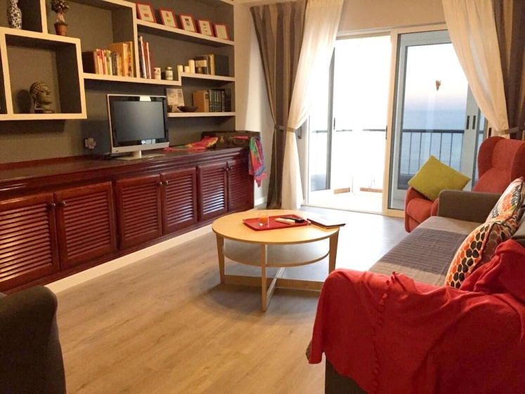 Apartment with 2 Bedrooms in Alicante , with Wonderful Sea View, Furnished Balcony And Wifi — забронировать отель в Аликанте