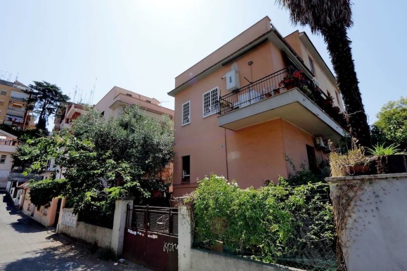 Bellincioni Apartment — отель в Риме, Италия