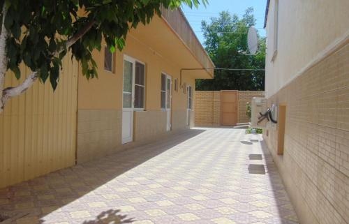 Belaya Dacha Guest House — забронировать отель в Витязево