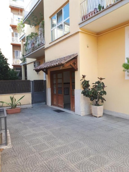 Rey Apartament — забронировать отель в Риме