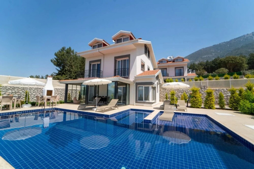 Serene Villa With Private Pool — отель с удобствами в Олюдениз