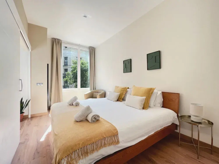 Цены на Stay U-nique Apartments Fontanella в Барселоне