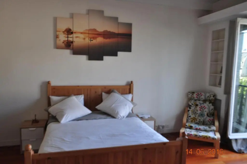 Цены на De France Apartment в Париже