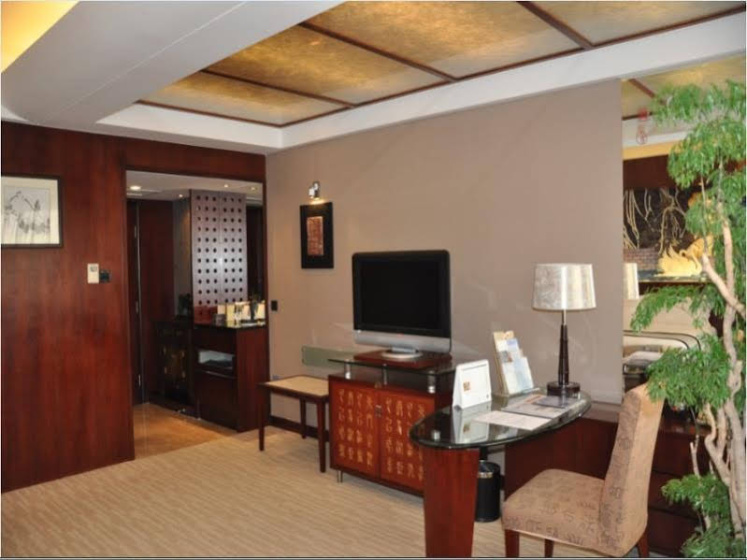 Leju Apartments Shenzhen Guomao Mix City branch — отель с удобным расположением в Шэньчжэне