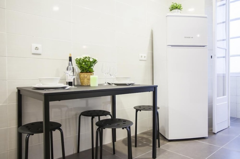 Lisbon Amazing Castel View Apartment — забронировать отель в Лиссабоне