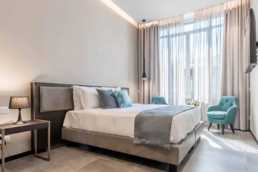 Superb Room for 4 near Duomo di Milano — забронировать отель в Милане