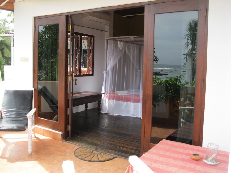 Sunil Garden Guest House — отель с удобствами в Унаватуна