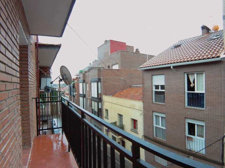 Apartamento exterior de 2 Habitaciones cercano al parque Olof Palme AP4 — отзывы гостей и цены