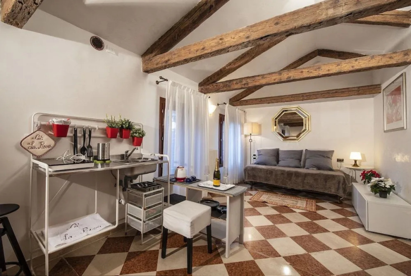 Anzolo Palace - Rooms & Apartments — отель в Венеции, Италия