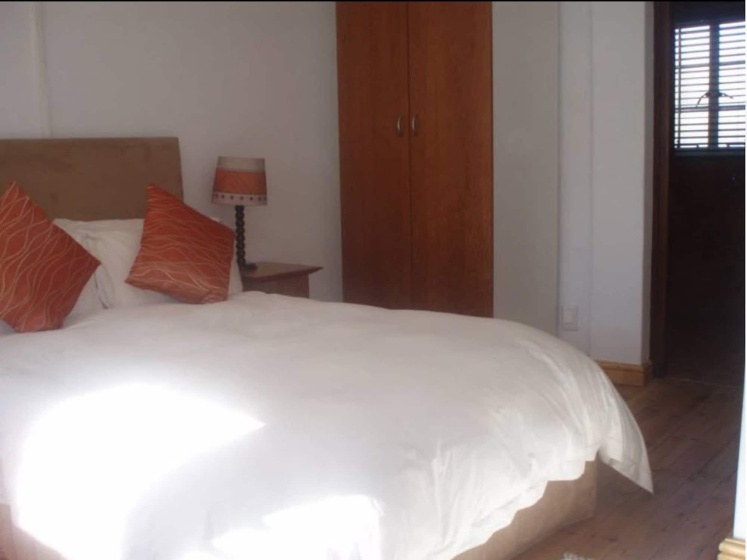 The Sanctuary Guest House Estate — комфортный отель в Кейптауне