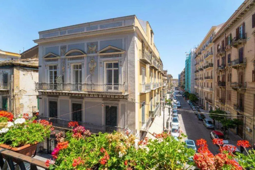 Ballaro Hotel — комфортный отель в Палермо
