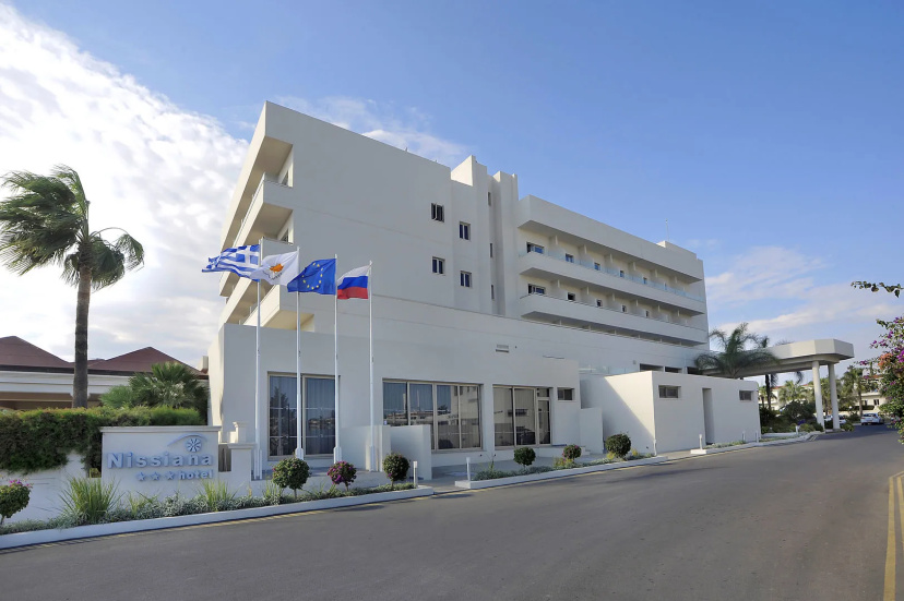 Nissiana Hotel — отель с удобствами в Айя-Напа