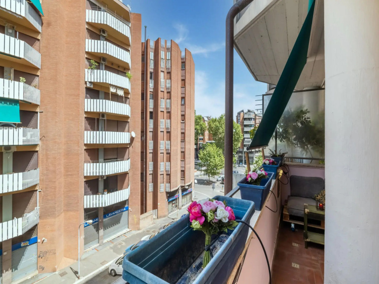 Apartment in Rome With Balcony — комфортный отель в Риме