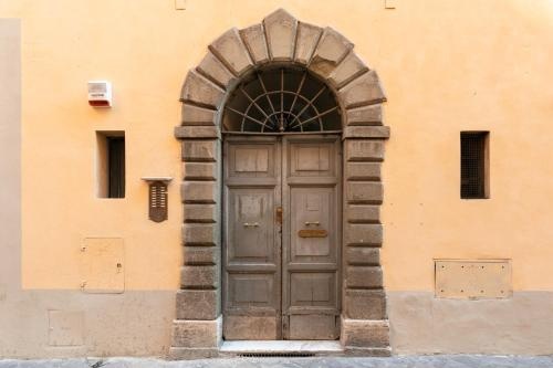 Цены на Living RHome - Condotti Apartment в Риме