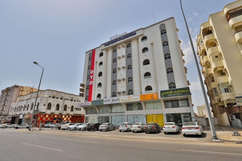 OYO 209 Mayar International Furnished 2 — отель с удобным расположением в Джидде