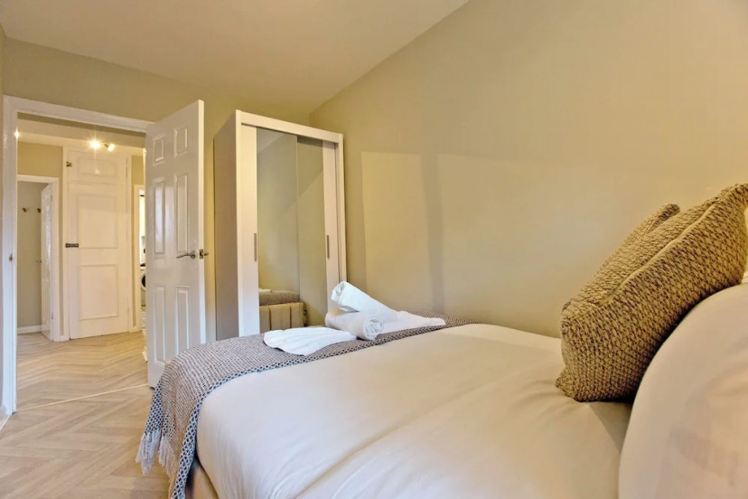 Imperial Leinster Garden Apartment — отель с удобным расположением в Лондоне