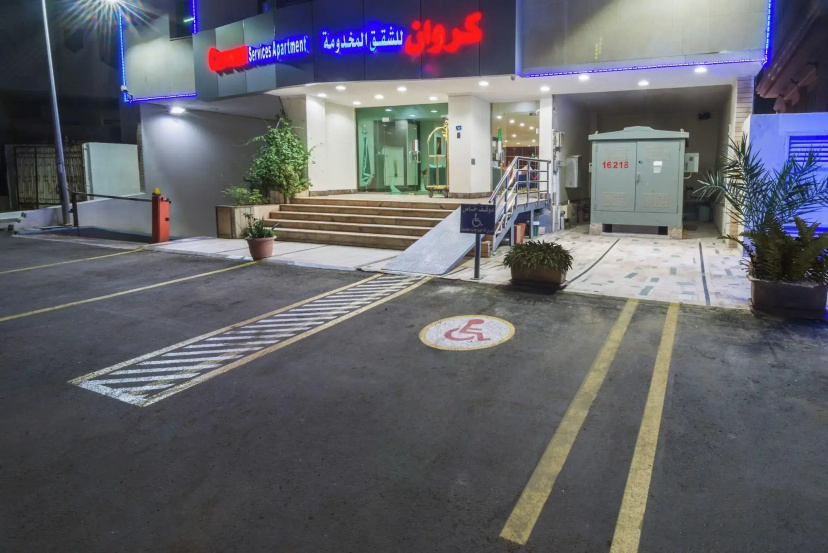 Al Fahad Hotel Suites- Al Tahliya — отель с удобствами в Джидде