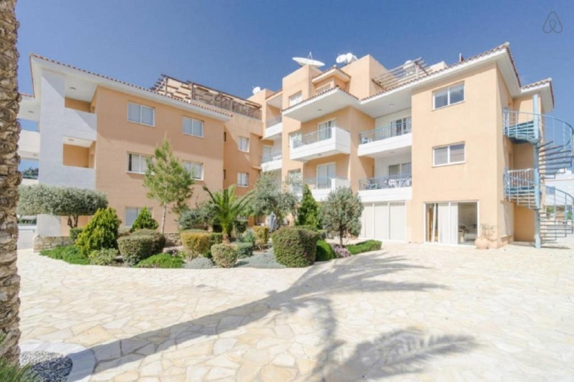 Pafilia Garden Apartments — отель с удобствами в Пафос