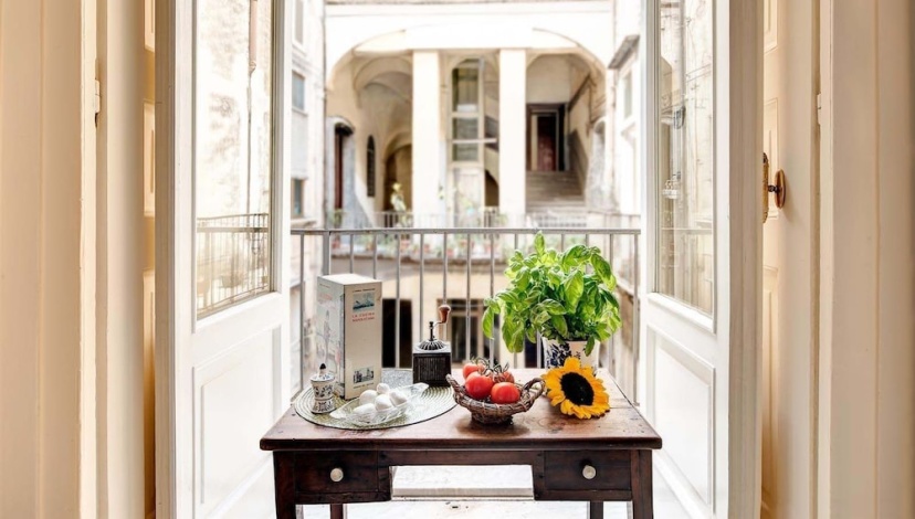 Цены на Lady Mary's Tribunali Luxury Suite в Неаполе