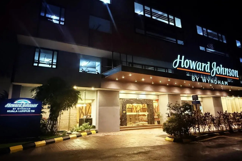 Howard Johnson By Wyndham Kuala Lumpur 118 — отель в удобной локации в Куала-Лумпуре