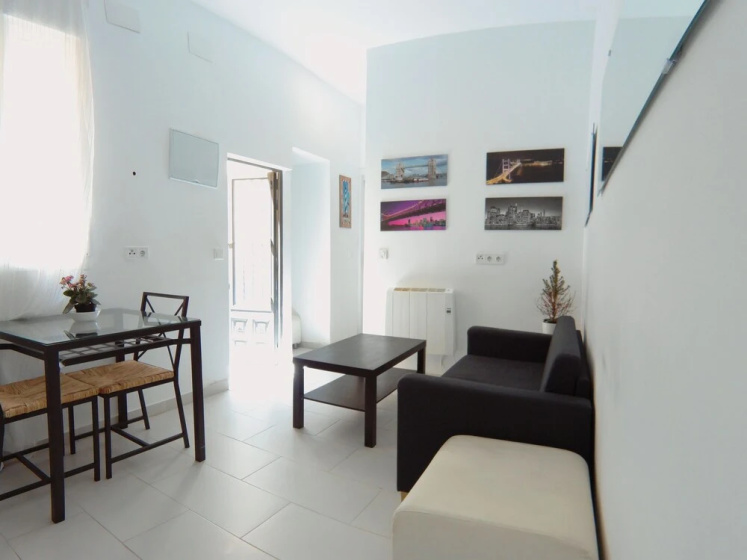 Apartamento Interior en Usera RU3 — забронировать отель в Мадриде