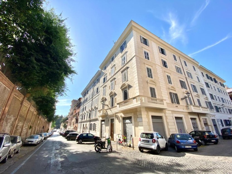 Vacanze Romane Colosseum — отель с удобствами в Риме