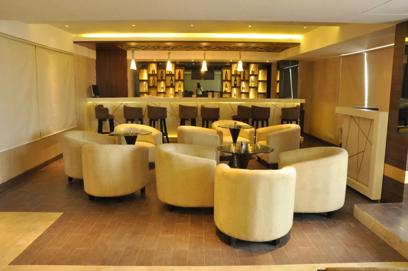 Sapna Clarks Inn - Hotel in Λάκναου - Photo 1