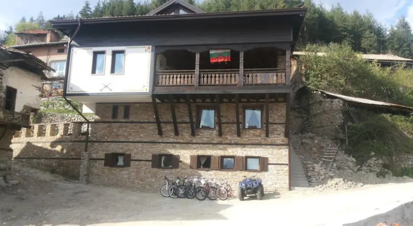 Macedonia Guest House — отель с удобствами в Банско