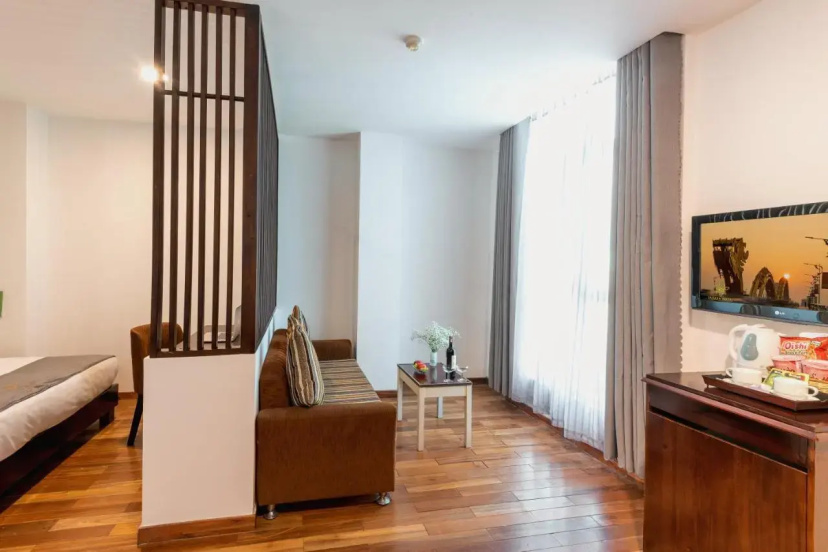Little Home Ngoi Nha Nho Ii — забронировать отель в Дананге