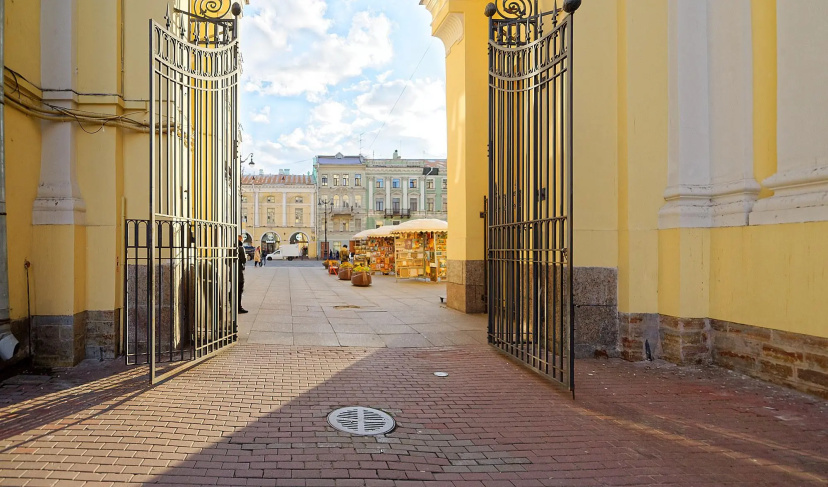 Апартаменты на проспекте Невский 32 — забронировать отель в Санкт-Петербурге