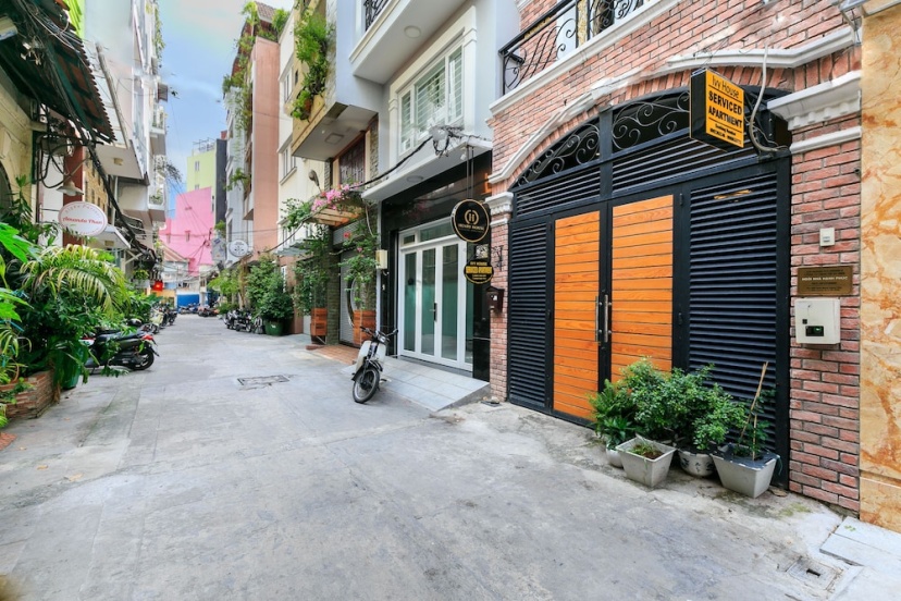 Ivy House Serviced Apartment — отель с удобным расположением в Хошимине