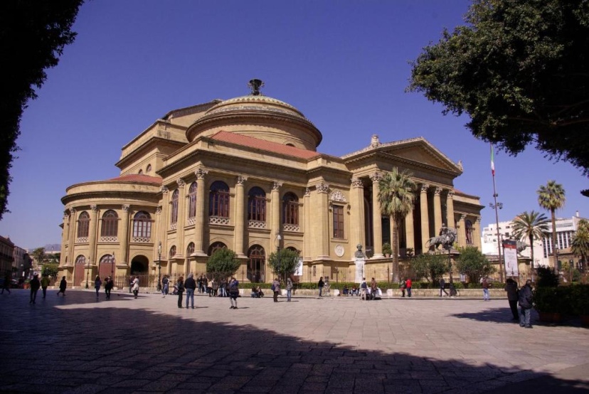 Appartamento Teatro Massimo — забронировать отель в Палермо