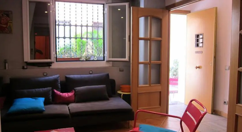 Barcelona House — забронировать отель в Барселоне