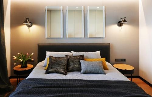 Elegant Embassy Apartment In Vilnius Heart — отель с удобствами в Вильнюсе