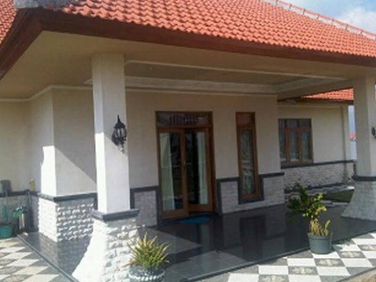 Nanamy Guest House Seminyak — отель с удобным расположением в Кута