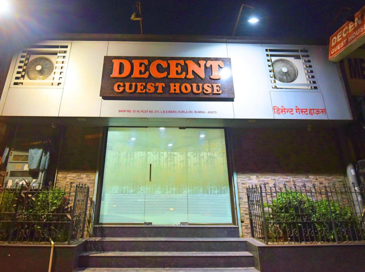 Decent Guest House — отель в Мумбаи, Индия