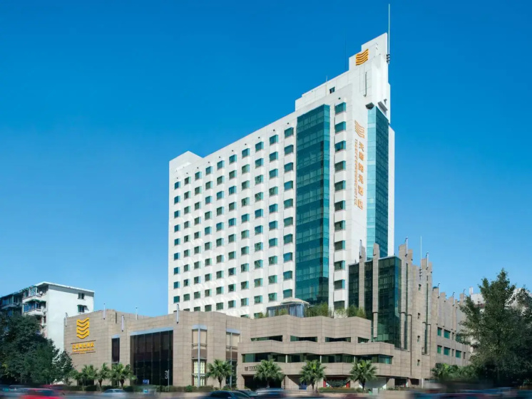 Сравните цены на Chengdu Tianfu Sunshine Hotel в Чэнду
