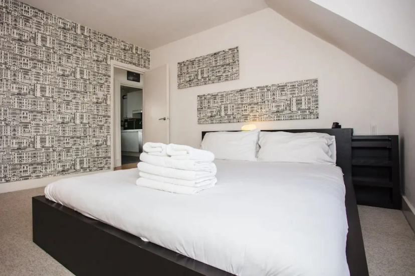 Gorgeous 1 Bedroom Apartment in Kensington 3 — отель в Лондоне, Соединенное Королевство