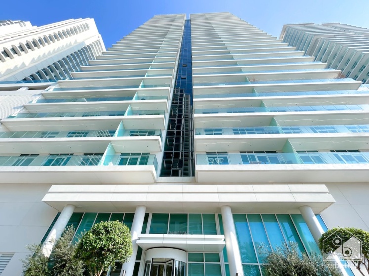 Luxurious Beach front Apt with balcony Dubai Marina — отзывы гостей и цены