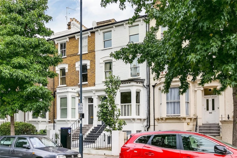 Incredible 2 Bedroom Apartment With Garden in Hammersmith — отзывы гостей и цены
