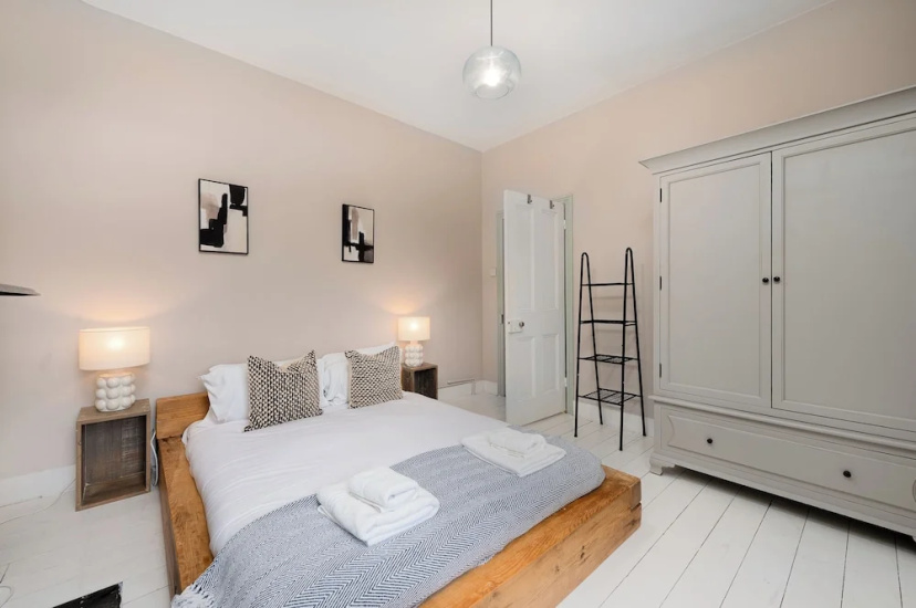 VESTO Three Bedroom Apartment in Clapham — отель с удобным расположением в Лондоне