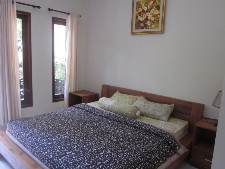 Putri Homestay — отель с удобствами в Денпасар