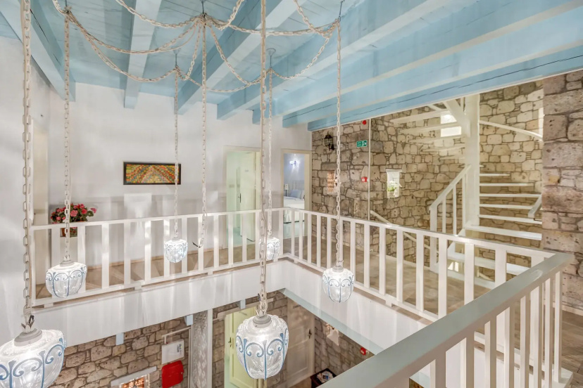 Beyaz Han Hotel — отель в Чешме, Турция