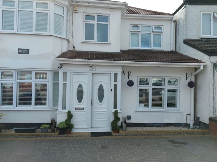 Room-apple House Wembley - Family Room w — забронировать отель в Лондоне