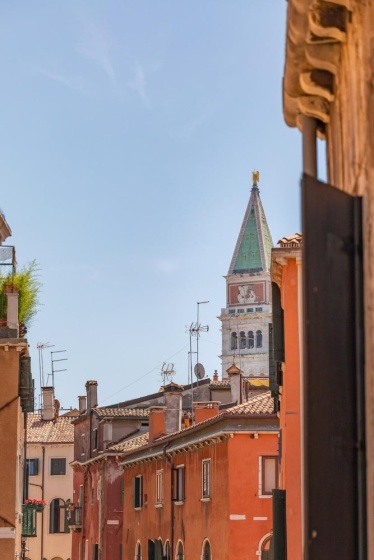 Цены на Canal View San Marco Luxury Rooms в Венеции