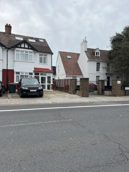 South London Single Bedroom in Mitcham — отель с удобствами в Лондоне