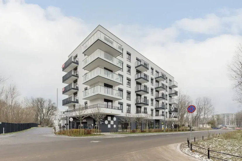 Dark Blue and Grey Apartment by Renters — отель с удобствами в Варшаве