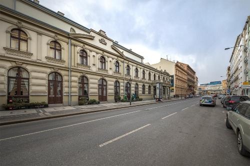 Luxurious Apartments Karlin — отзывы гостей и цены